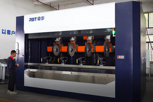 Musluk yapımı için RBT Dört İstasyonlu CNC Parlatma Parlatma Makinesi CE onaylı