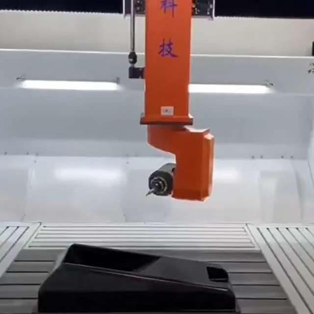 Plastik kompozitler için RBT 5 Eksenli CNC Kesme Makinesi