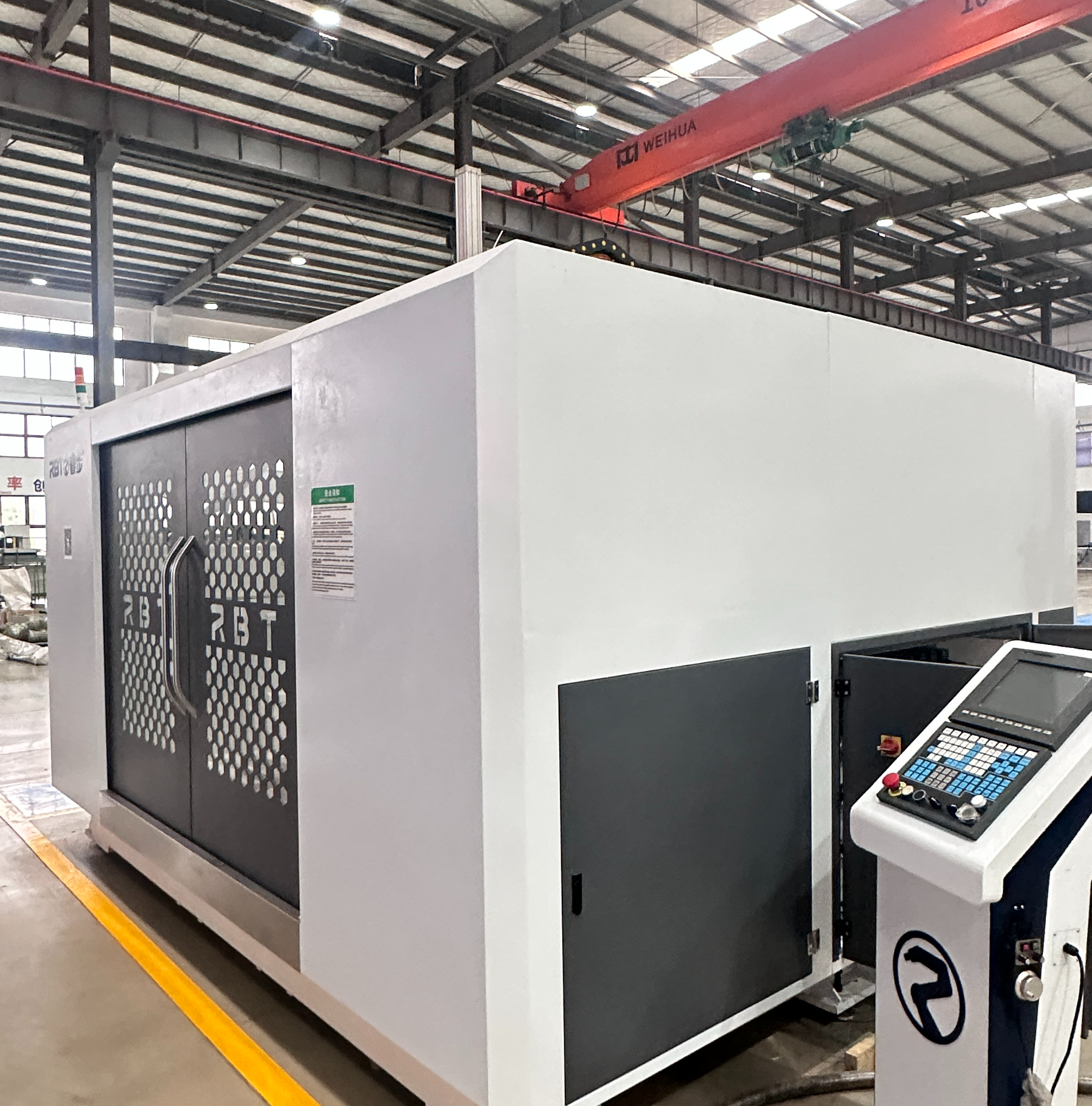 Fabrika Makinesi Tip Tip 5 Eksen CNC Yönlendirici Kompozit malzeme parçaları için RTCP ile