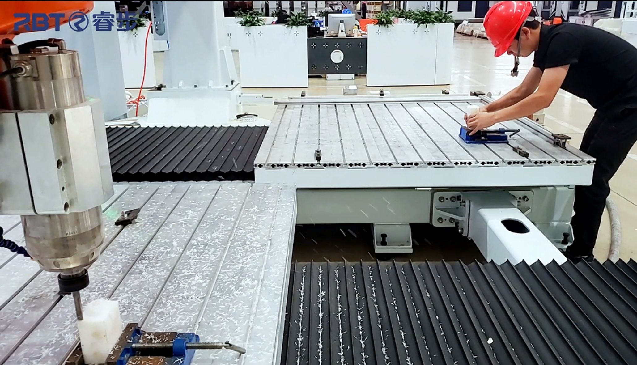 Kompozit 5 eksenli cnc router 