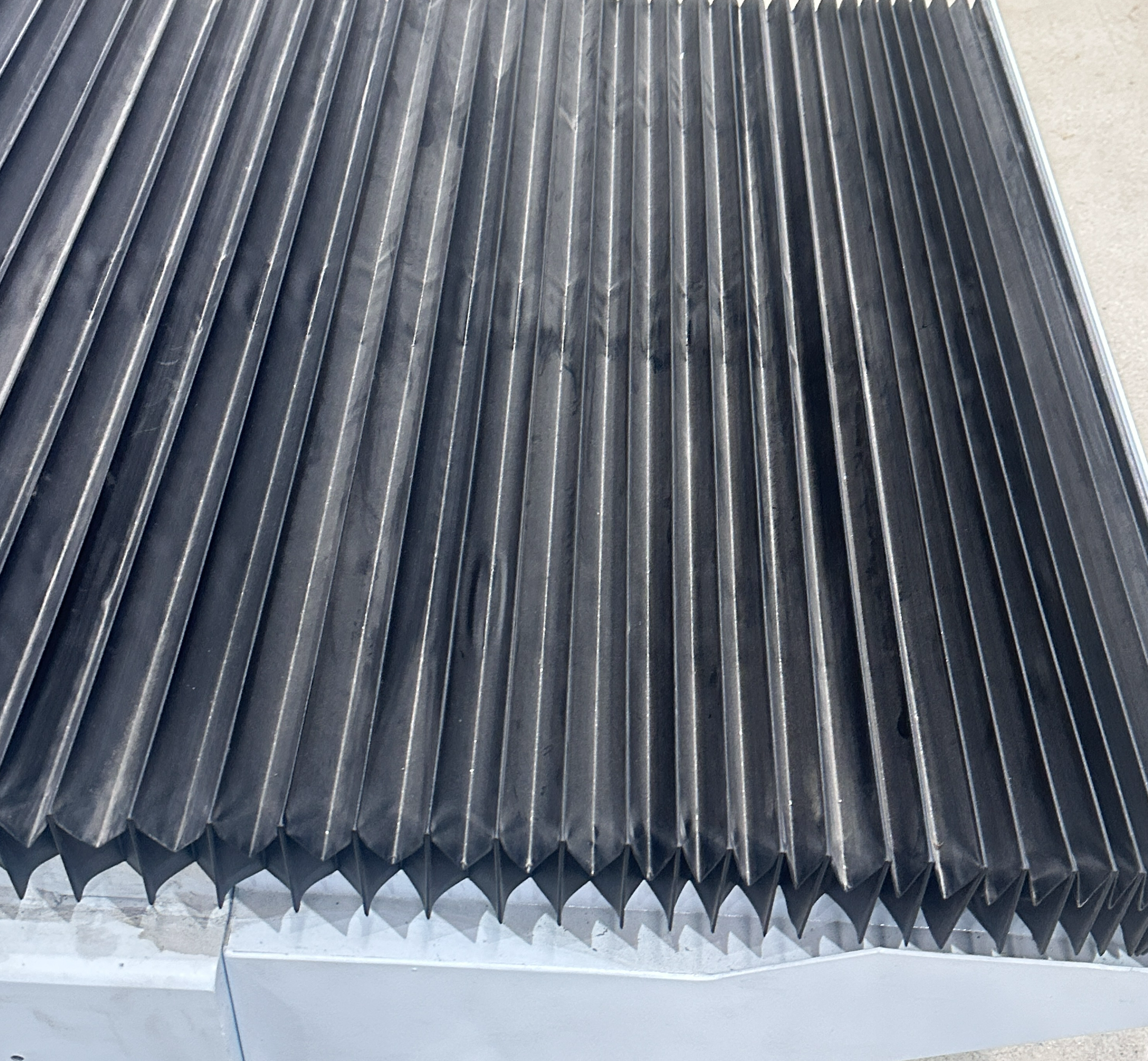 Karbon fiber tüp parçaları için çok avlu 5 eksenli CNC gravür yönlendirici